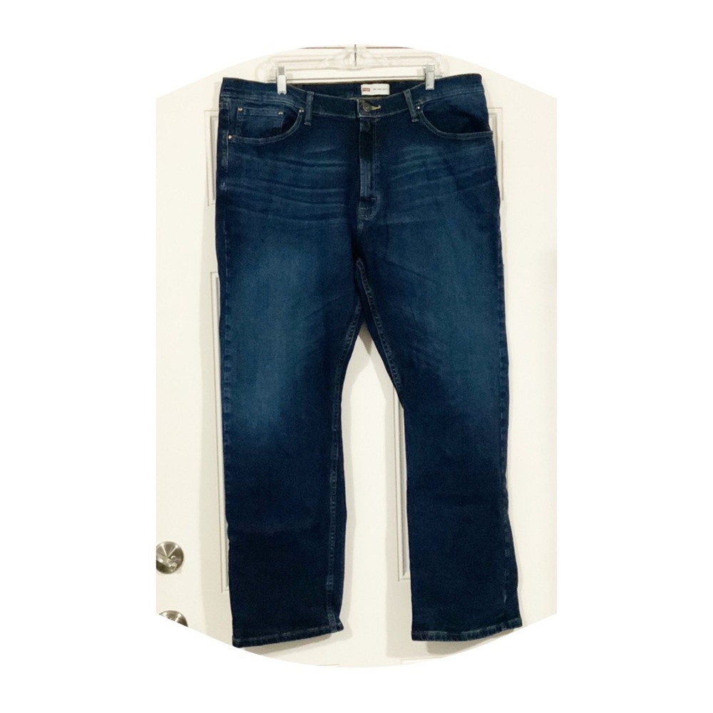 Wrangler Jeans Men’s Blue Dark Wash Relaxed Boot Jeans Size 40 x 30